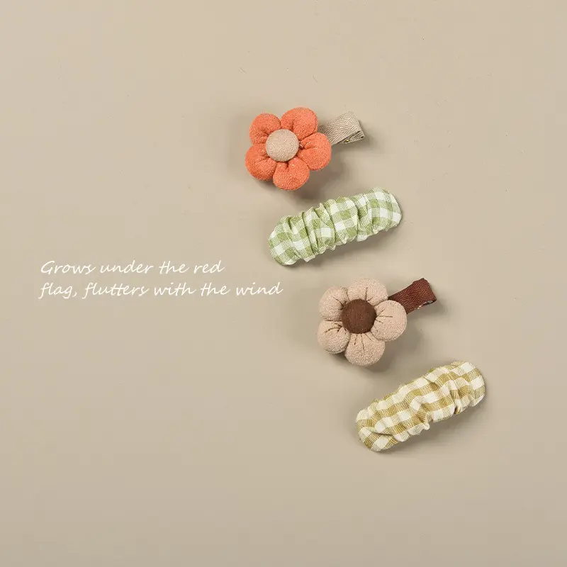 4-Pack 2-in Cute Bow Hair Clips for Toddler Girls, Lined Alligator Snap Clips, Baby Hair Accessories for Little Kids, Football Field Themed Hairpins