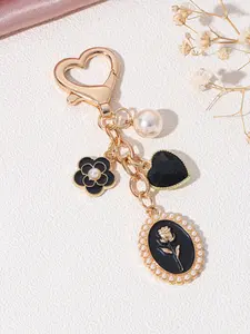 Heart Rose Butterfly Keychain, Bag Charm Keychain, Fashion Keychain, Romantic Aesthetic Car Bag Pendant, Perfect Gift, Elegant Design, Ideal for Women & Girls