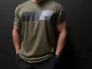 MEN'S RPG "DEFIANT" GRAPHIC TEE- MILITARY GREEN