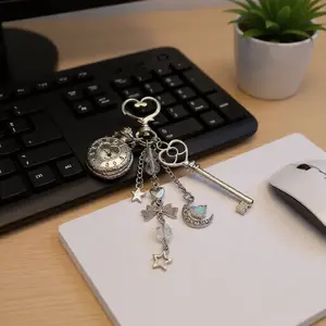 Y2K Aesthetic Heart Pocket Watch Keychain, Cute Edgy Alt Subculture Bag Pendant for Fashion Girls