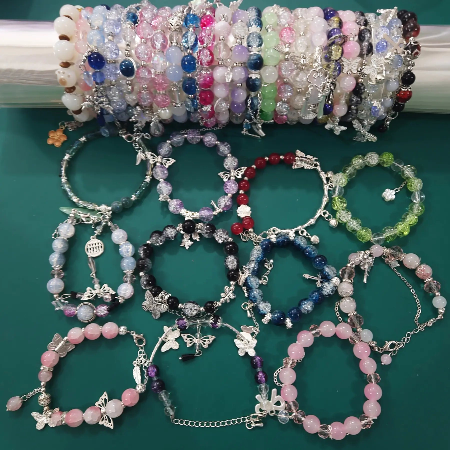 10/20 pieces Mix Style Chic Fashion Women's Bohemian Vintage Glass Bead Bracelet Collection With Floral & Butterfly Charms, Heart & Star Pendants - Multicolor Glass Beads & Elastic Stretch Cord Bracelets For Casual Attire, Party Jewelry Gift Set,summerwin