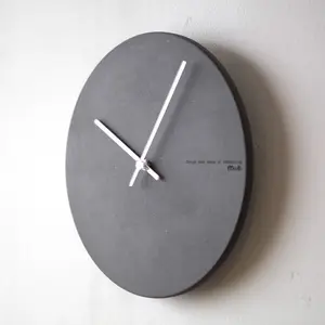Elegant Modern Wall Clock for Contemporary Living Spaces