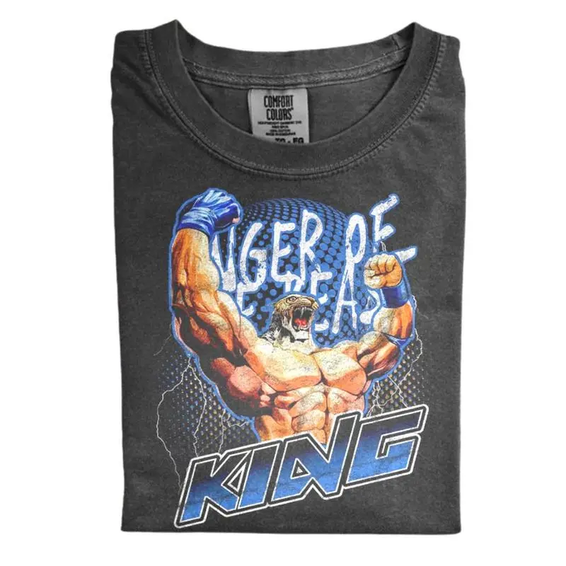 The Armor King Tekken Comfort Colors Shirt: Pigment-Dyed Vintage T-Shirt with Faded 90s Vibe, Oversized Relaxed Fit Gamer Tee, Heavyweight Soft Cotton Unisex Apparel, Retro Horror Game Streetwear for Everyday Chill