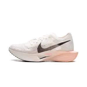 ZoomX Invincible Run 3 "Sail Guava Ice" DV4129 103