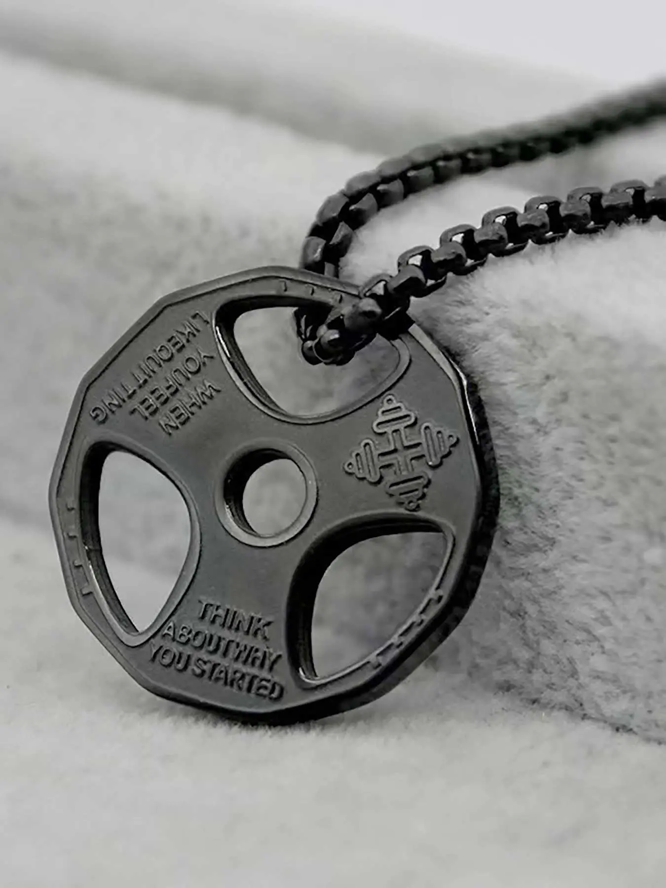 Men's Fashion Unique Trendy Dumbbell Charm Pendant Chain Necklace Zinc Alloy, Gym Workout Sports Matching Durable Necklace Jewelry for Men, Casual Versatile Accessories for Dates, Parties and Daily Wear Jewelry Gift