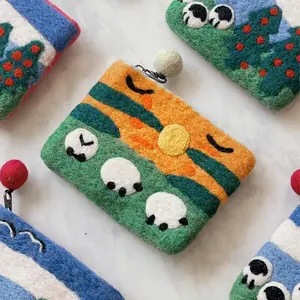 WOOLFOO Cute Handmade Wool Felt Wallet Aesthetic Card Coin Holder Secure Zipper Closure Compact Storage