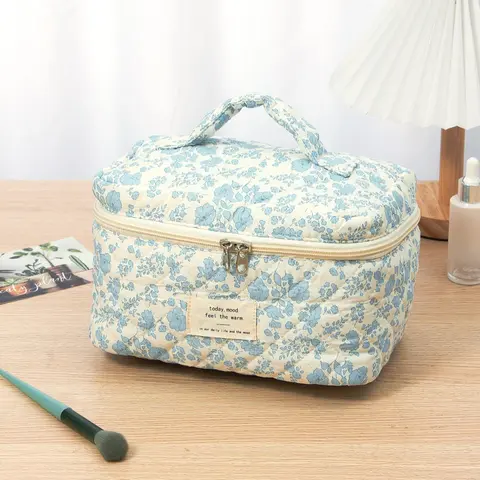 Fashion All Over Print Zipper Makeup Bag, Large Capacity Travel Cosmetic Bag, Portable Toiletry Bag For Women & Girls, Handheld Cosmetic Pouch, Makeup Organizer Pouch, Makeup Storage Bag, Cosmetics Bag, Cosmetic Travel Bags, Travel Beauty Bag