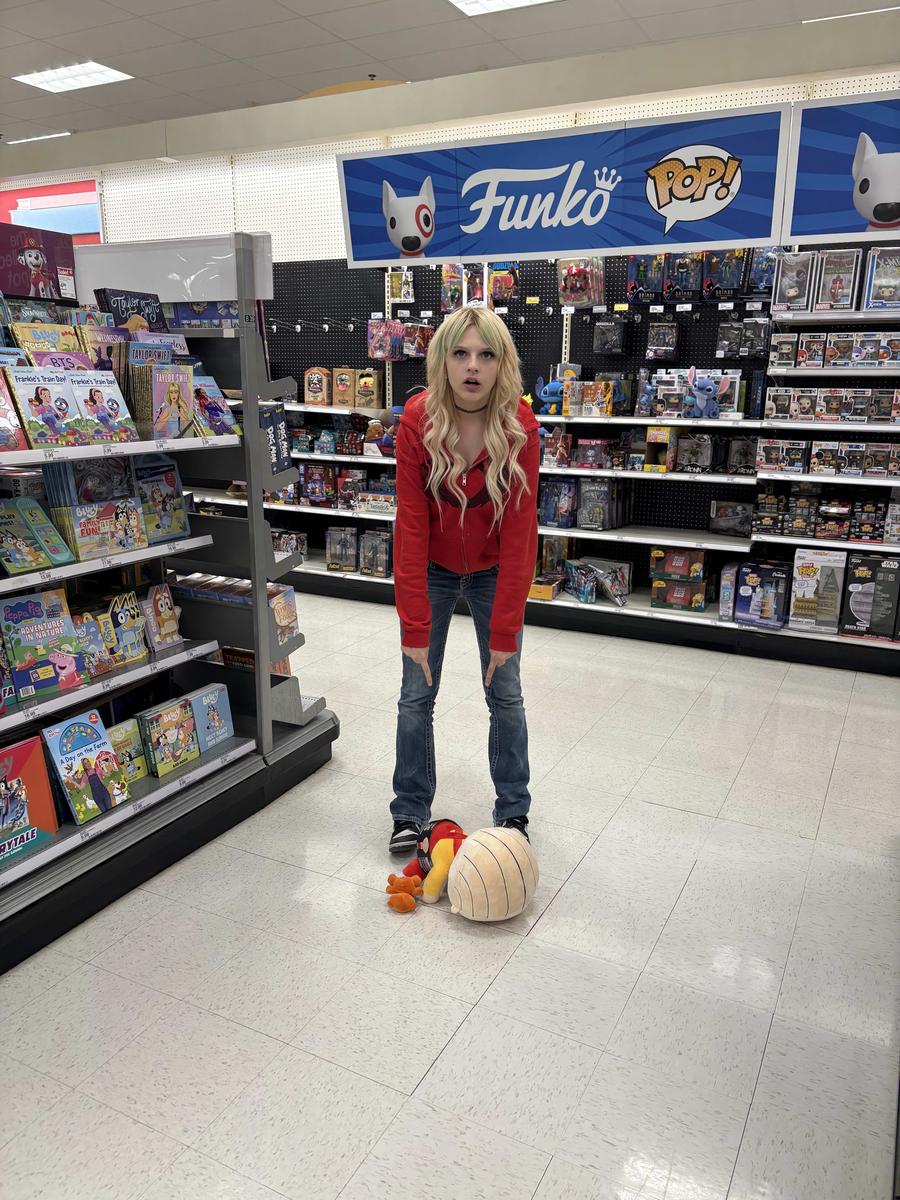 Item: #1000 Ice Blonde, 18 inch