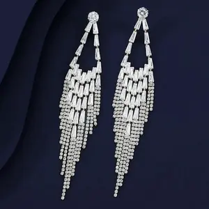 Luxury Long Tassel Crystal Dangle Earrings for Women Elegant Chandelier Rhinestone Drop Earrings Bridal Wedding Party Statement Jewelry