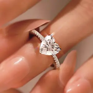 925 Sterling Silver Heart Zircon Ring, Sparkling MainStone, Full-Zircon Embellished Arms, Perfect Cift for Girifriend Anniversary