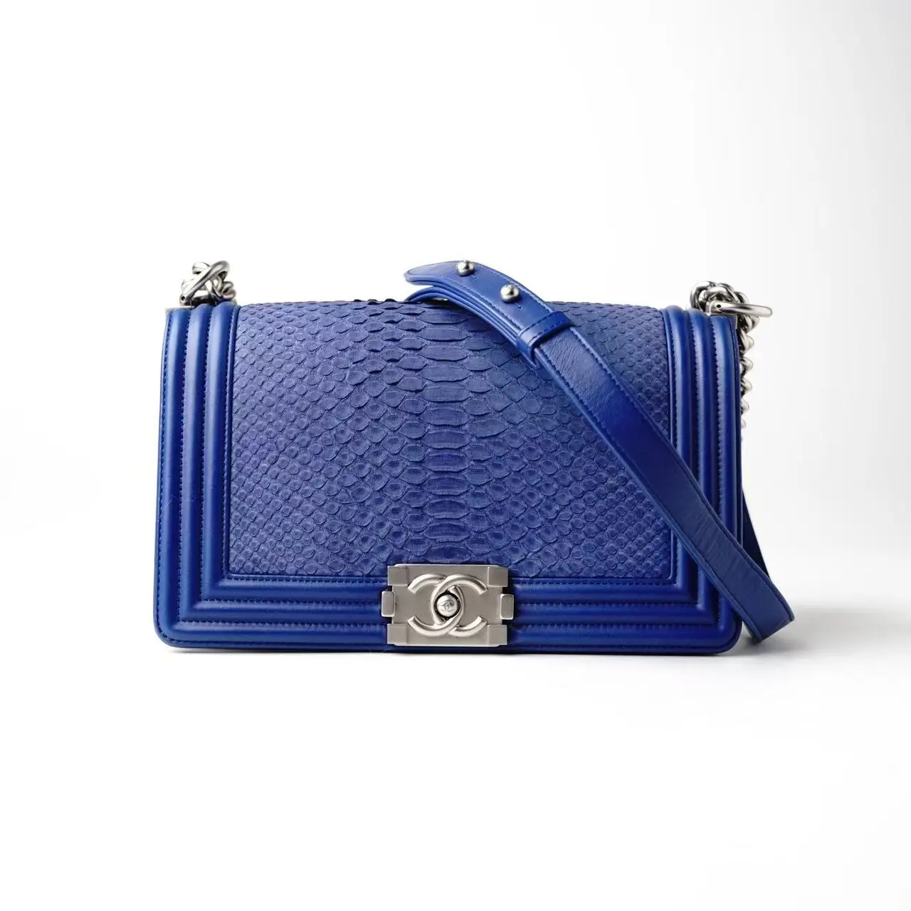 Pre-owned CHANEL Shoulder Bags 4183