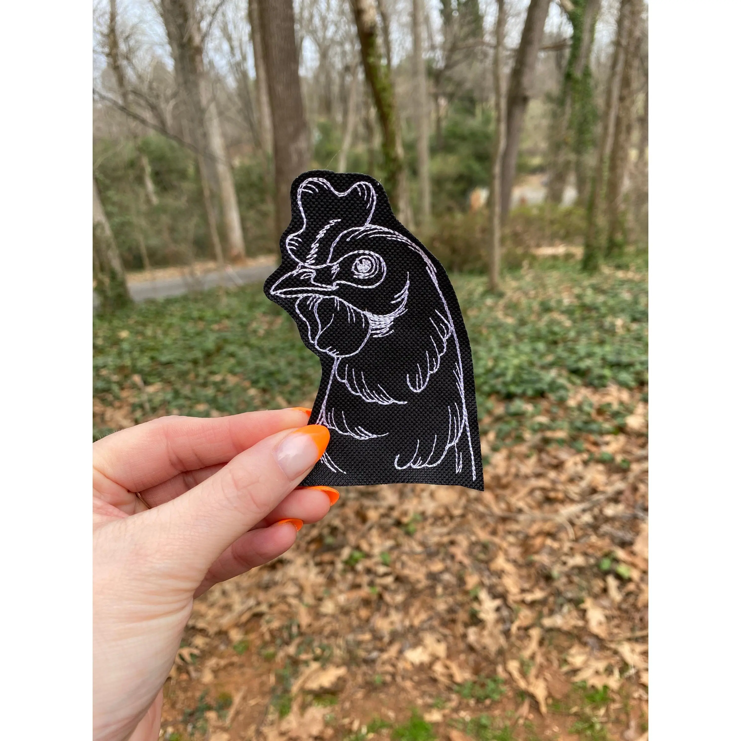 Stylish Embroidery Chicken Patch - Iron-On or Sew-On Application, 2 Sizes (Small, Large) for Chicken Enthusiasts