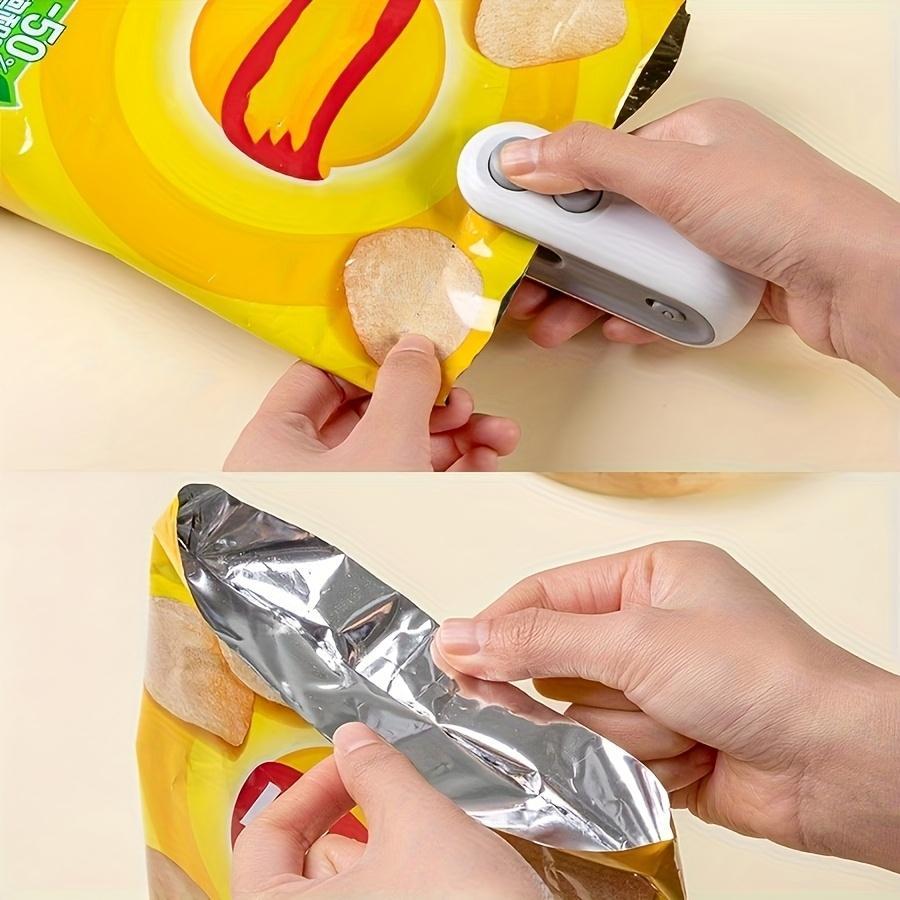 Mini Snack Bag Sealer Machine, Two-In-One Heated USB Rechargeable Snack Bag Sealer, Plastic Electric Heat Sealer, Portable Food Preserver