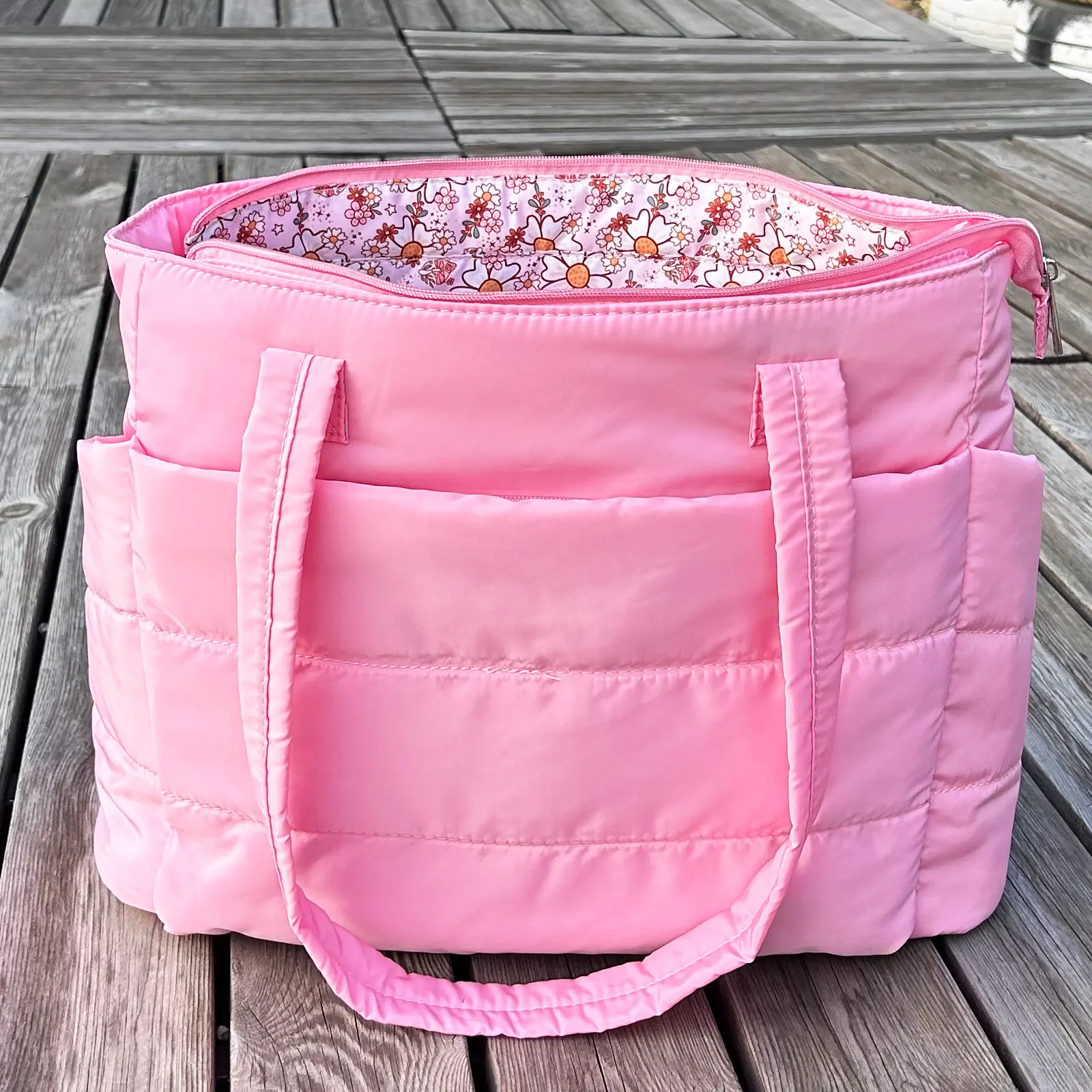 COZYLOUCIA Women's Vintage Floral Quilted Shape Soft Puffer Tote Bag - Zip Closure, Spacious Size Casual Shoulder Bag for School, Shopping, Casual Wear, Playful Look, Cute, High-Capacity, Tote Bags