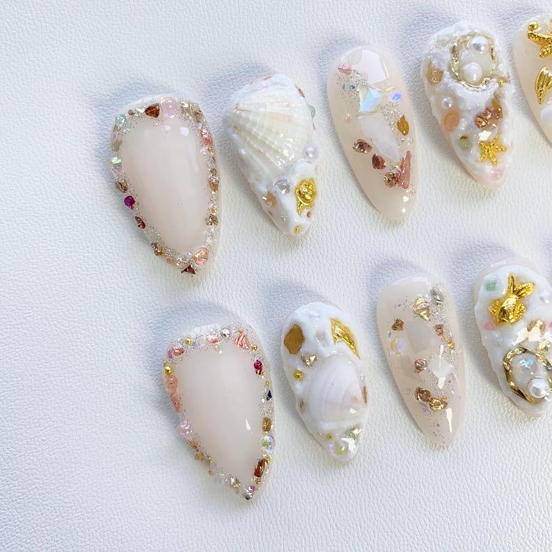 Aura Nails - White & Gold press on nails long almond nails - shell nails - Princess nails - Elegant nails - birthday nails - white nails - gold nails - winter nails