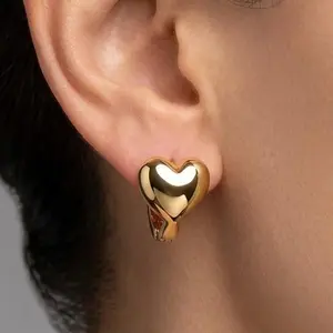 Aretes  arracadas pequeñas en baño de oro 14k hipoalergenicos