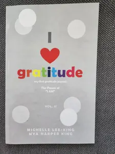 Gratitude Journal, Vol. 2 by Michelle Lee-King and Mya Harper King: Encourage Grateful Thinking in Your Child for 60 Days with Positive Affirmations and Plenty of Lined Space