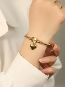 Stainless Steel Bangle Bracelet, Heart Pendant, Waterproof, Silver Color &, Minimalist Horsebit Clasp, Casual Style, Women's Jewelry