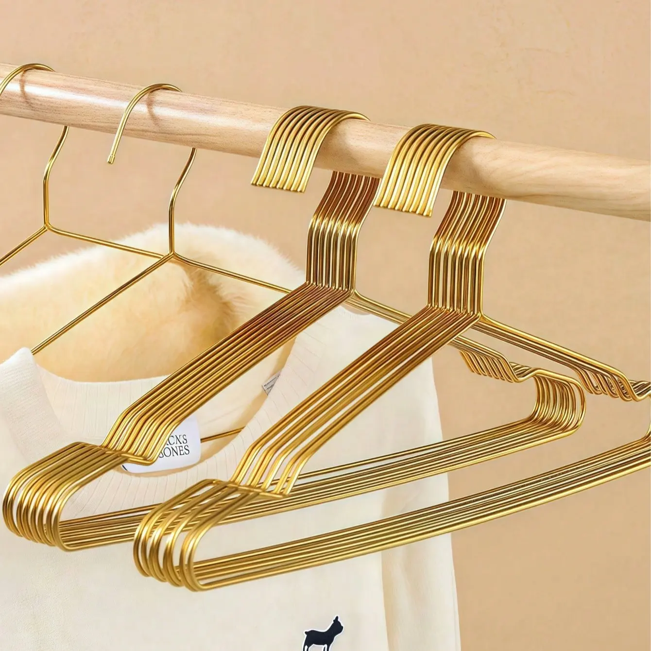 Sleek Gold Metal Hangers for Clothes, Space Saver Hangers, Hangers Space Saving, Durable Rustproof Aluminum Alloy, Slim Design Saves Closet Space, Perfect for Coats, Sweaters & Dresses, Functional & Stylish Gift for Homeowners & Fashion Lovers