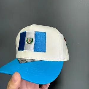 Hat with your flag/ gorra con su bandera