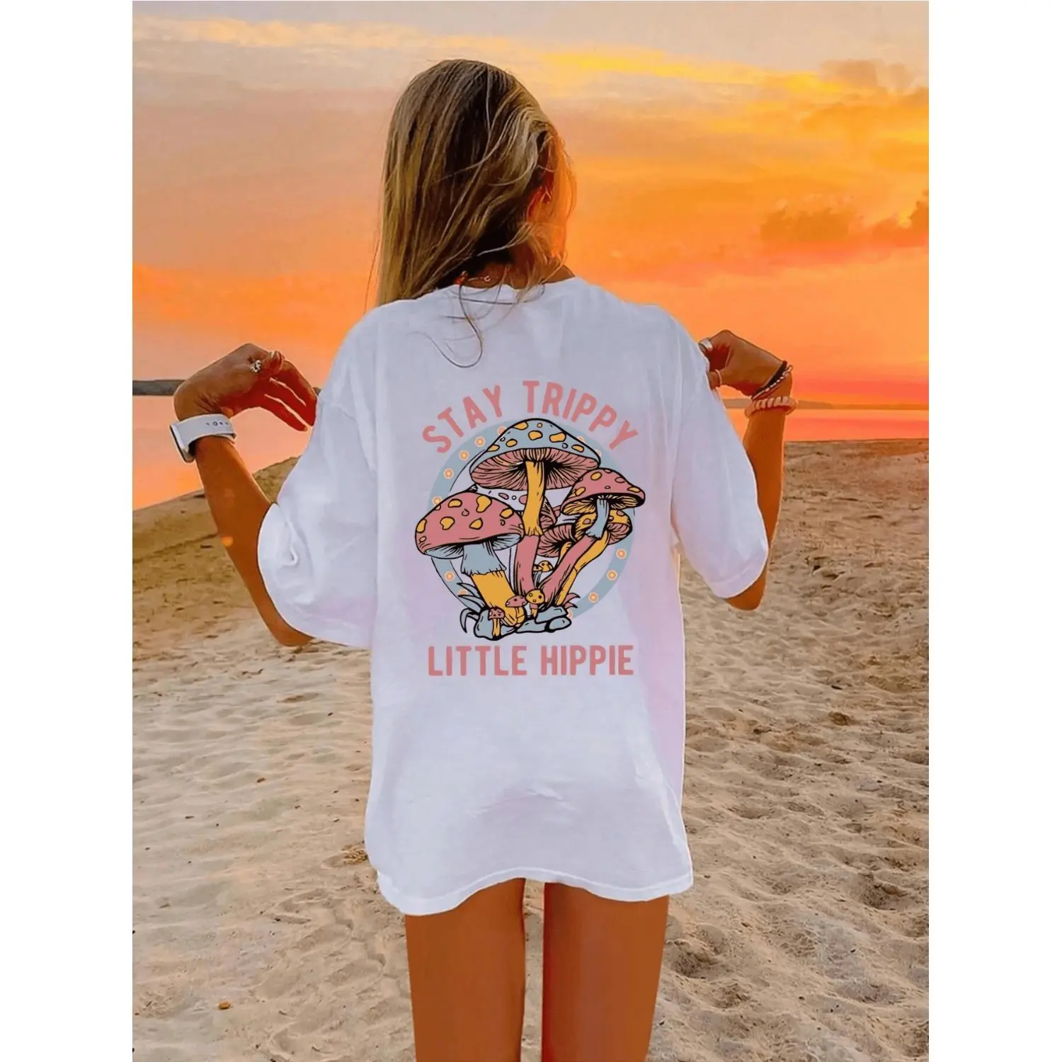 Women's Trippy Mushroom Pattern Print Streetwear Top, Short-Sleeve Round Neck Lady's Casual Spring-Summer T-Shirt