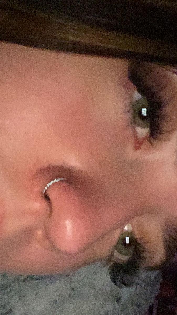 Item: Clear CZ - 18G 8mm