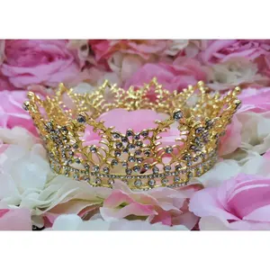 212 MAIN Gold Crown Headpiece - 7.3 oz Fashion Hair Accessory with Elegant Crown Design and Sparkling Crystals