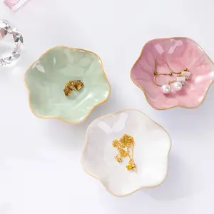 Elegant Ceramic Flower Plate, Smooth Edges, Decorative Dishes for Jewelry Cosmetics Keys & Trinkets, Multi- Tableware Jewelry Trays, Suitable for Home Bathroom Dresser Desk, 1pc, Modern Ceramic Plates, Ceramics Plate