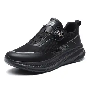 Men's anti slip work shoes, oil resistant and waterproof, with PU and mesh design on the upper, waterproof and breathable, suitable for indoor, outdoor, hospital, and kitchen use.
