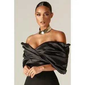 Lily Necklace (Gold)