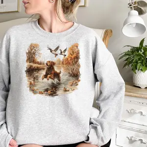 Golden Retriever Mallard Ducks T-Shirt, Sweatshirt & Hoodie – 90s Retro Vintage Cute Dog Breed Hunting Outfit – Boho Unisex Crewneck