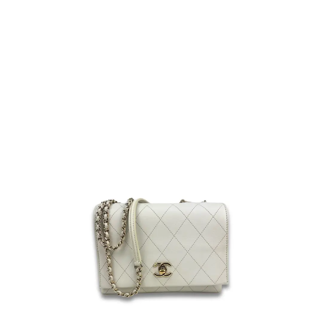 Pre-owned CHANEL Lambskin Crossbody Bags White Square Small Flap Bag