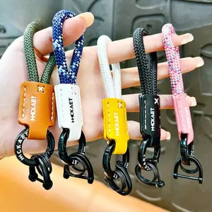 1pc Woven PU Leather Horseshoe Buckle Keychain Bag Keychain Pendant Accessories for Bag, Car, and Earphone Case, Vintage Style Charm for Everyday Use, Gift for Women and men