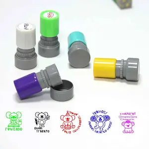 Spanish Teacher Stamps Set of 5, Self-Inking Rubber Grading Incentive Seals, School Reward Supplies for Homework & Classroom Feedback