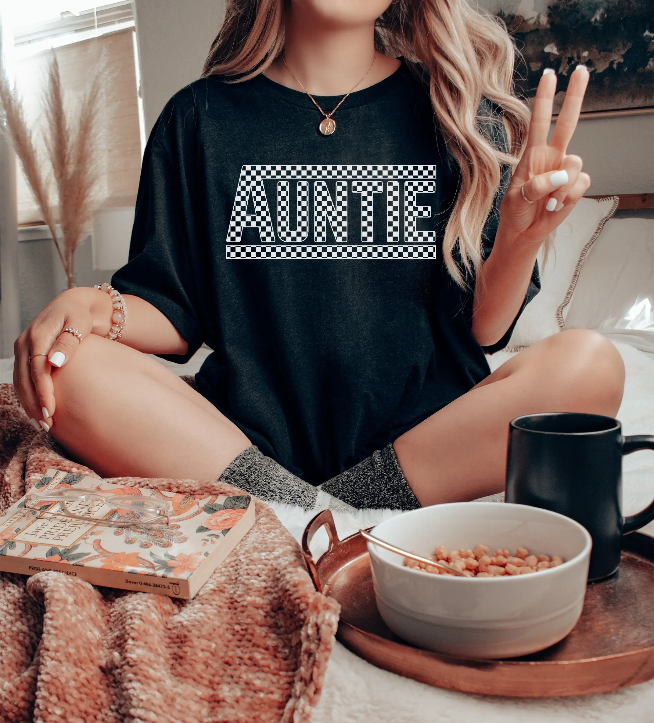 Auntie Checkered Tshirt, Best Aunt Shirt, Favorite Aunt Shirt, Aunt Gift From Niece, Coolest Aunt Ever, Unisex T-Shirt, Gifts For Friend, Short Sleeve Tee Shirt