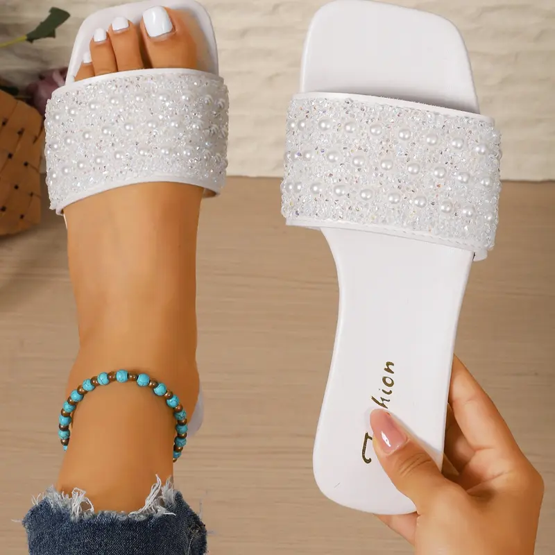 Elegant Women's Flat Sandals with Rhinestone & Pearl Decorations, Summer Casual PU Leather Slippers, Versatile for Various Occasions, Fashionable Glitter Decorated Sandals, Casual Summer Footwear