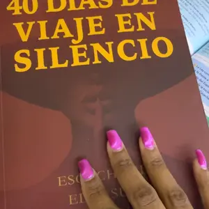 “40 Días de Viaje en Silencio”  Un camino de despertar espiritual.  40 días, 40 silencios, 40 encuentros con Dios. Collected by the British Library, Oxford & Cambridge. Para ti o para alguien que necesita un encuentro con Dios.