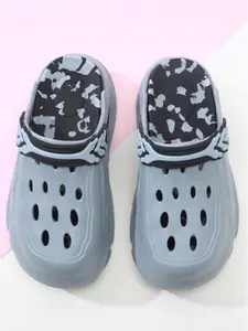 Men's Casual Breathable Comfortable Clogs, New Style Non-slip Soft Sole Clogs, Fashionable Shoes for Outdoor Beach Vacation, Boy, Water Clogs