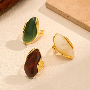 New Amber-Colored Stainless Steel Ring: Stylish, Elegant, Retro, and Beautiful—Titanium Steel European and American Jewelry