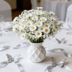 10 Bouquets Artificial Daisy +10 Bouquets Bouquet Baby’s Breath Bouquet in Vase, Faux Flower Arrangement for Wedding Table Centerpiece, Rustic Farmhouse Home Decor
