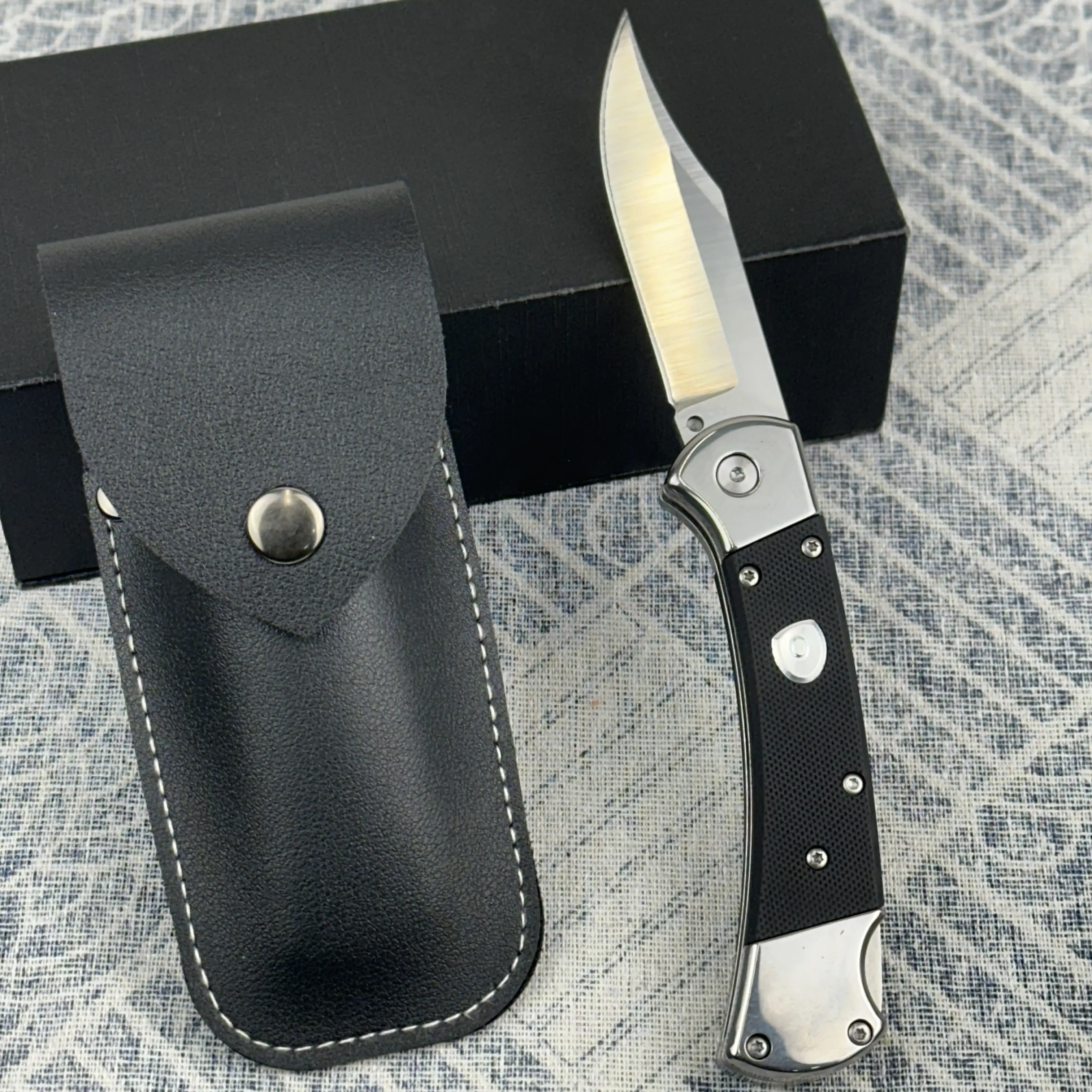Silver black handle