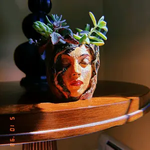 flower plant holder