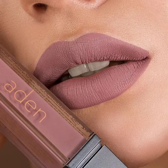 aden - 2 in 1 - Matte Liquid Lipstick & Lip Liner Set - 7ML - Non-Smudge & Quick Drying - Highly Pigmented - Long Duration with Hydration - Made in Italy Color Gloss