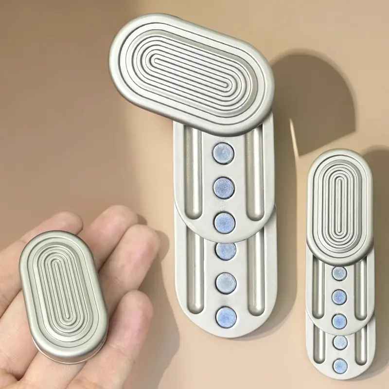Hypnotic Triple Spinner! 💫 Coin Pusher with 100+ Click Spots metal finger spinner