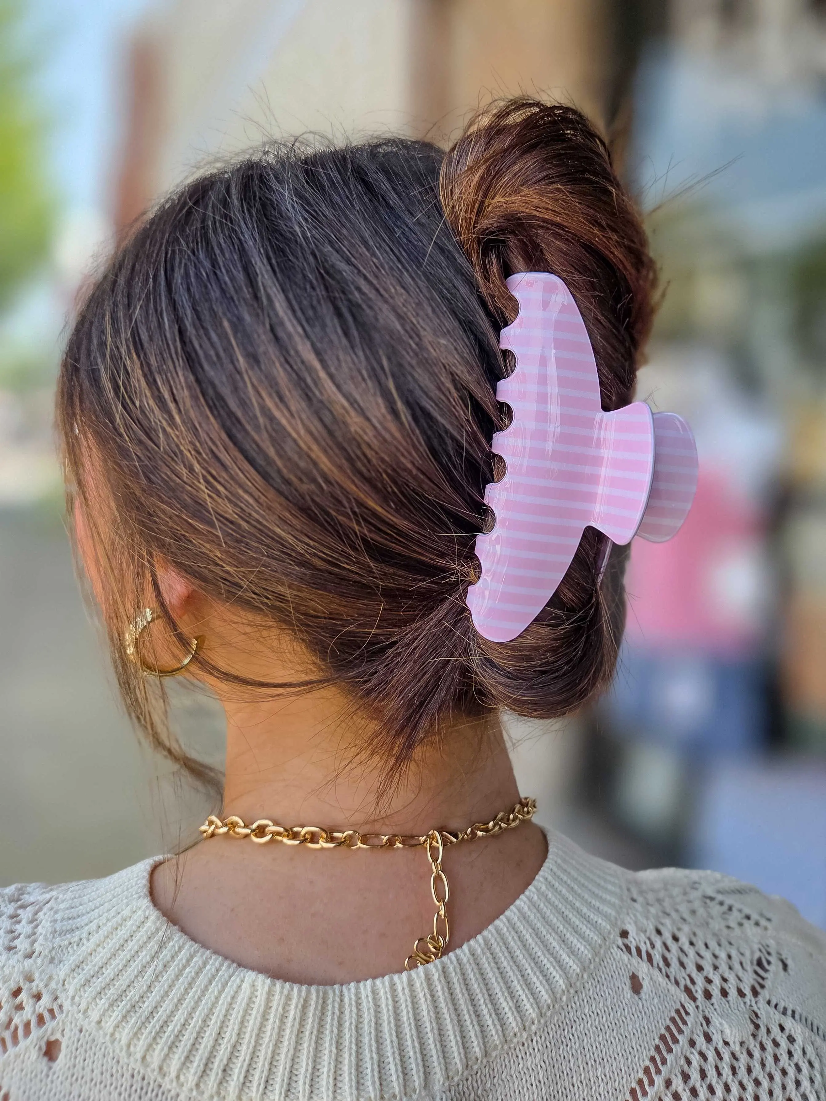 Jumbo Stripe Plaid Oval Plastic Claw Clip - Large Strong-Hold Casual Hair Styling Accessory for Thick Hair