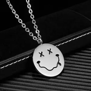 Cool, Funny, Naughty Smiley Face Necklace, Titanium Steel, Men's and Women's Fashion Accessories, Hip Hop, Simple and Cold, Wind Choker Pendant