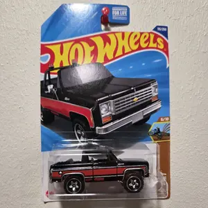 Hot Wheels Custom '75 Blazer