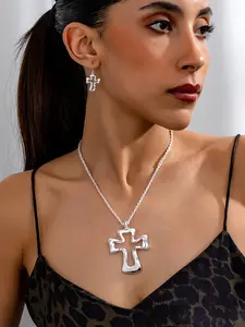 Vintage Simple Hollow Cross Pendant Necklace and Earrings Set, Elegant Jewelry Set, Glamour Set, Fashionable Jewelry Set, Crosses Set, Fashion Jewelry for Women, Perfect Gift for Daily Wear