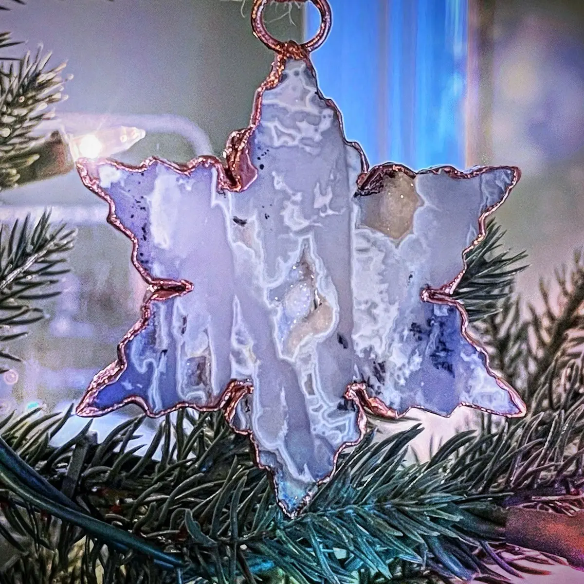 Geode Christmas Ornament, Snowflake Ornament, Crystal Ornament, Snowflake Decor, Christmas Tree Ornament, Hanging Ornament, Snowflake Gift