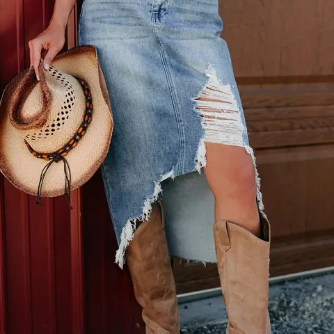 【Black Friday】Women's American Vintage Blue Denim Skirt, Distressed Ripped Design Skirt with Asymmetrical Raw Hem for Spring, Summer & Autumn, Casual Style